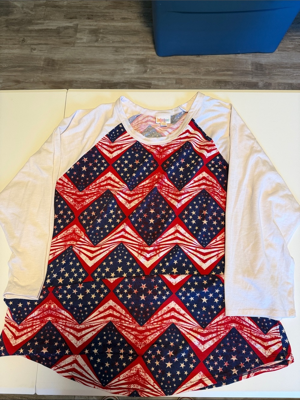 LuLaRoe Patriotic Red White & Blue Raglan Top